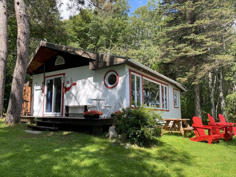 LA VOISINE